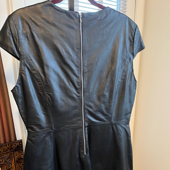 NEIMAN MARCUS NWOT AUTHENTIC GENUINE BLK LEATHER CAP SLEEVES SOFT DRESS - Picture 9 of 16